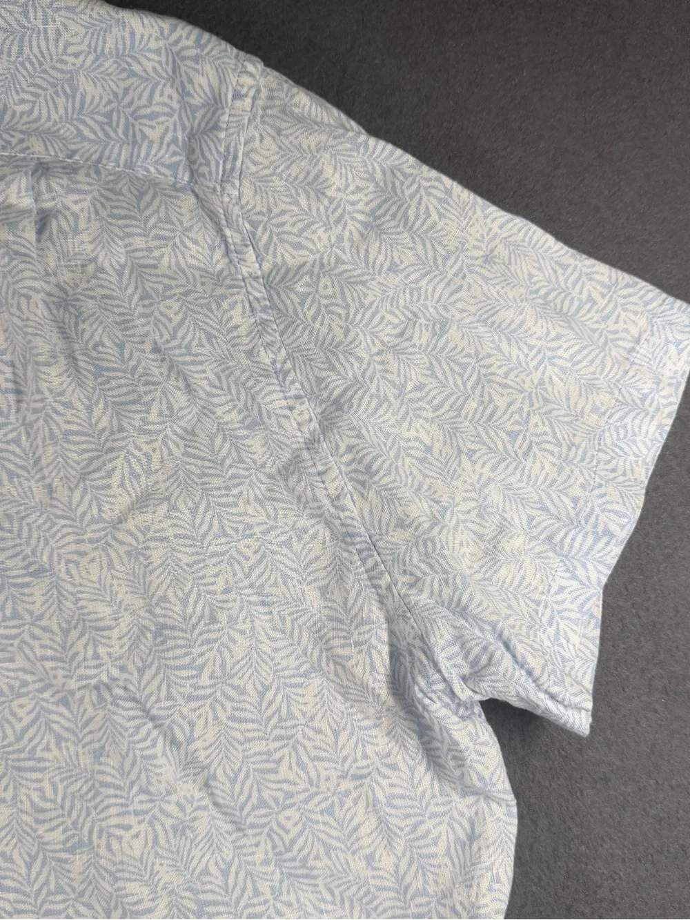 J Crew Linen Blend Button Down Shirt Mens XL Blue White Palm Printed Pocket
